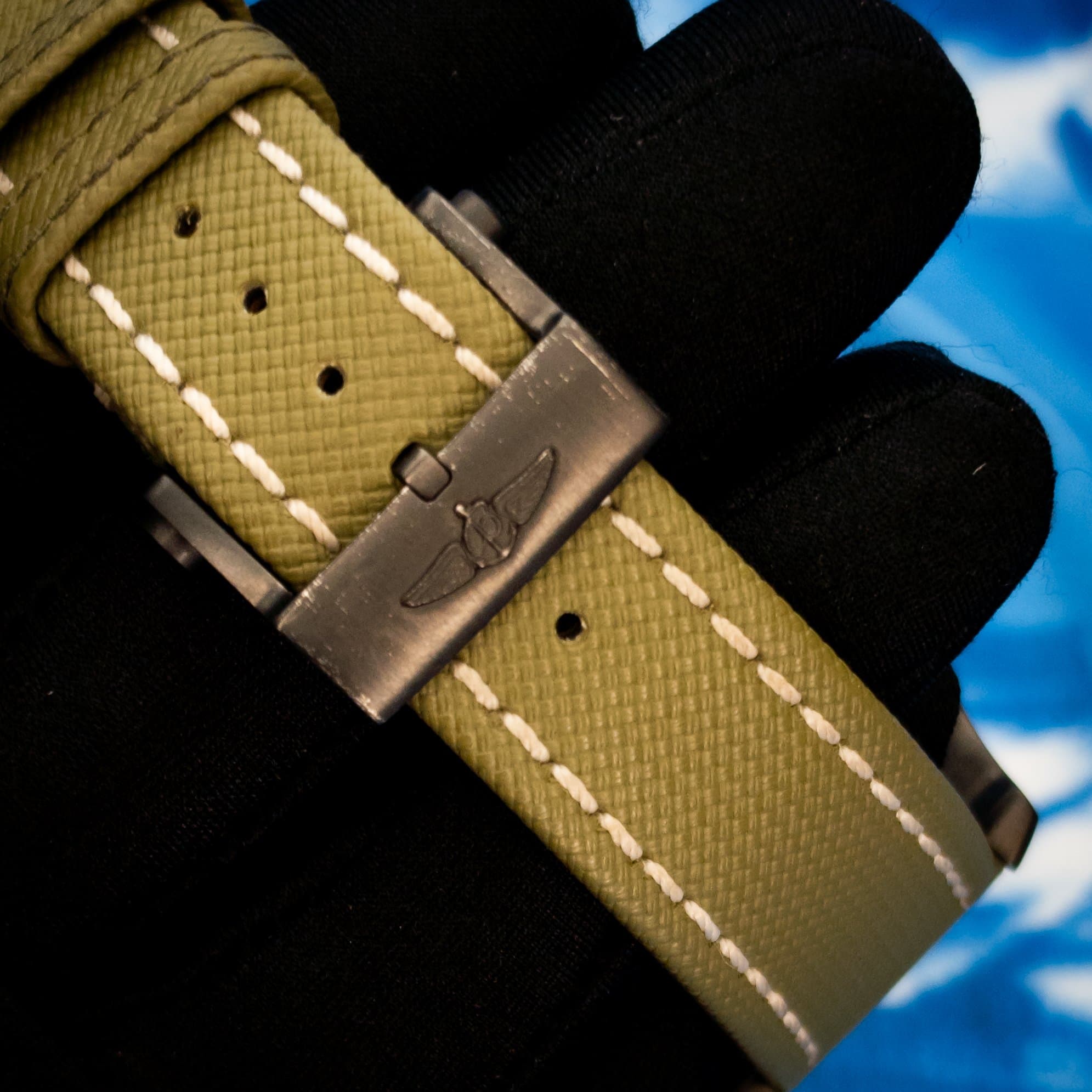 Breitling Avenger Automatic GMT 45 Night Mission LE 2000 (Ref. V323952A1L1X2) — photo 11