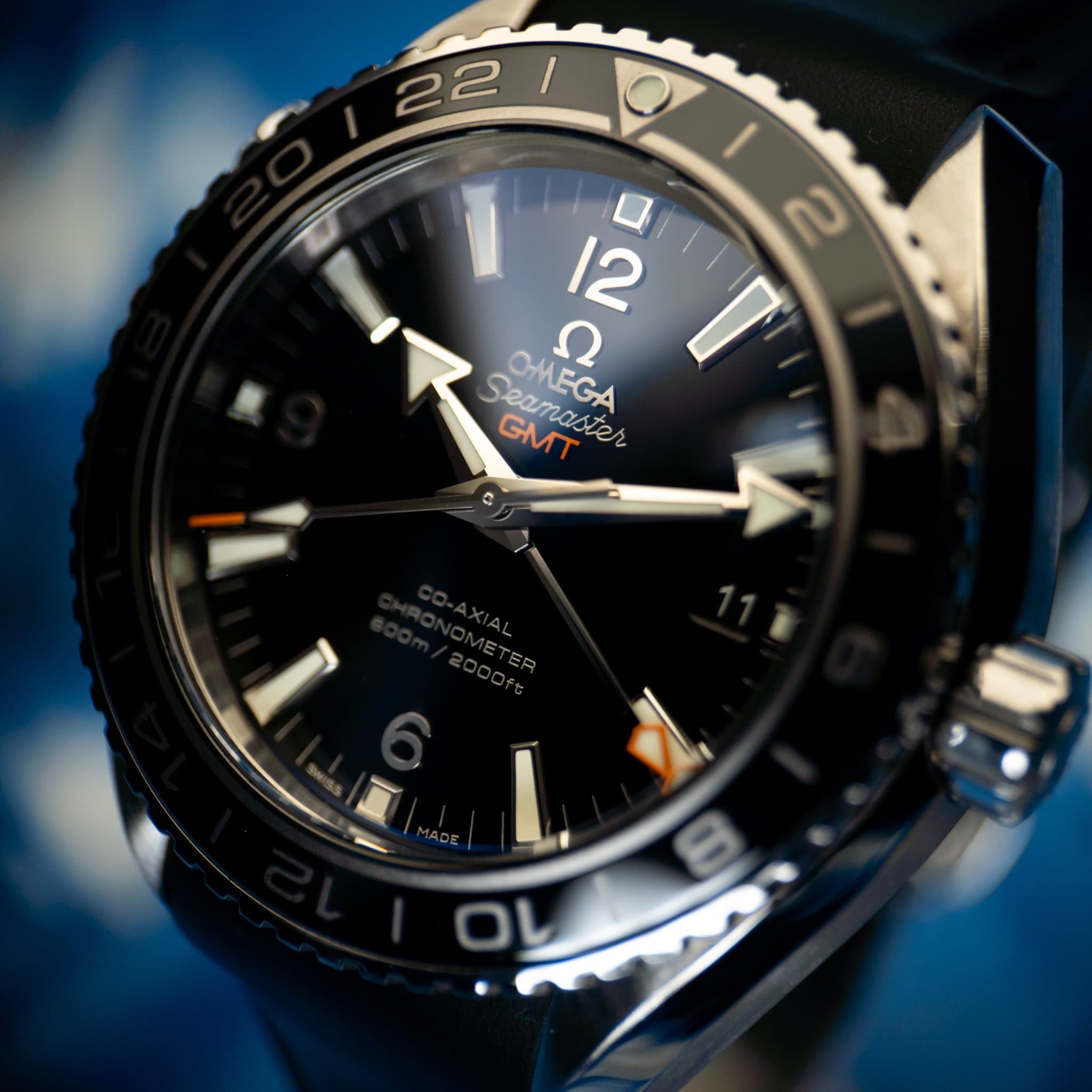 Omega SM PO 600M Black GMT (Ref. 232.32.44.22.01.001) — photo 6