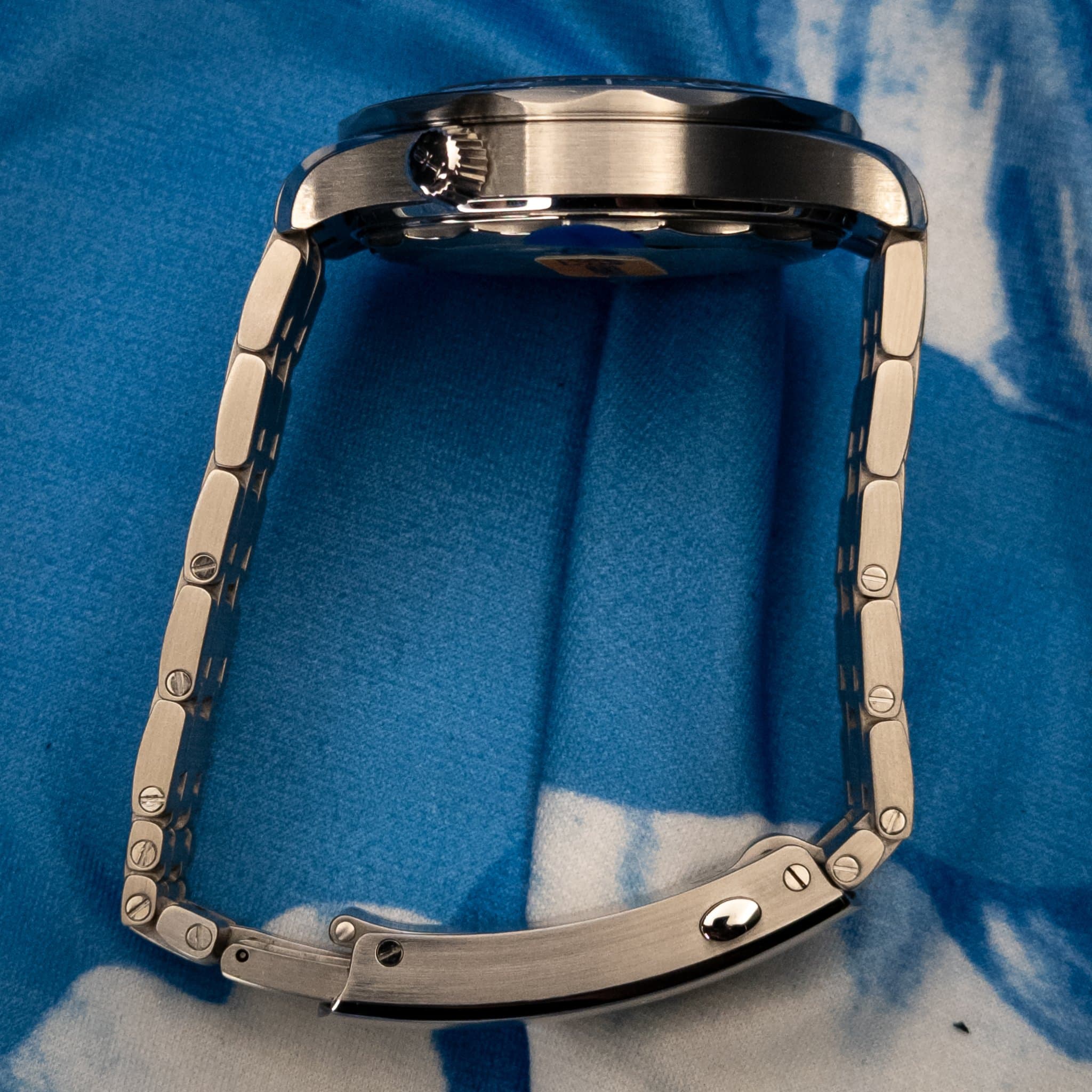 Omega SMP Blue Wave Steel 2025 (Ref. 210.30.42.20.03.001) — photo 14
