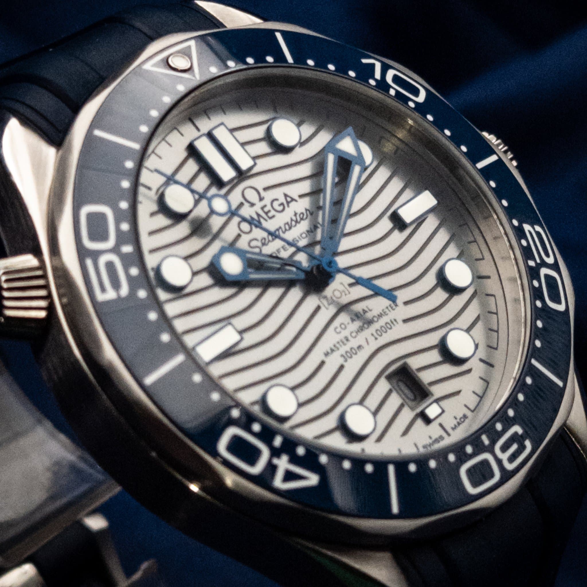 Omega SMP Gray Wave Rub  2023 (Ref. 210.32.42.20.06.001) — photo 3