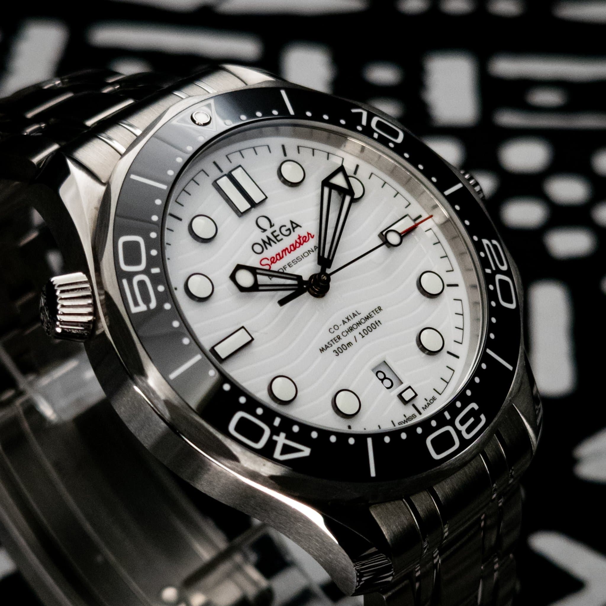 Omega SMP White Wave Steel 2025 (Ref. 210.30.42.20.04.001) — photo 3