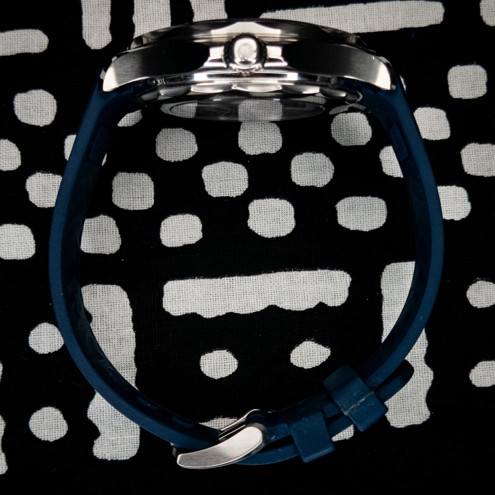 Omega SMP Blue Wave Rub 2021 WM (Ref. 210.32.42.20.03.001) — photo 14