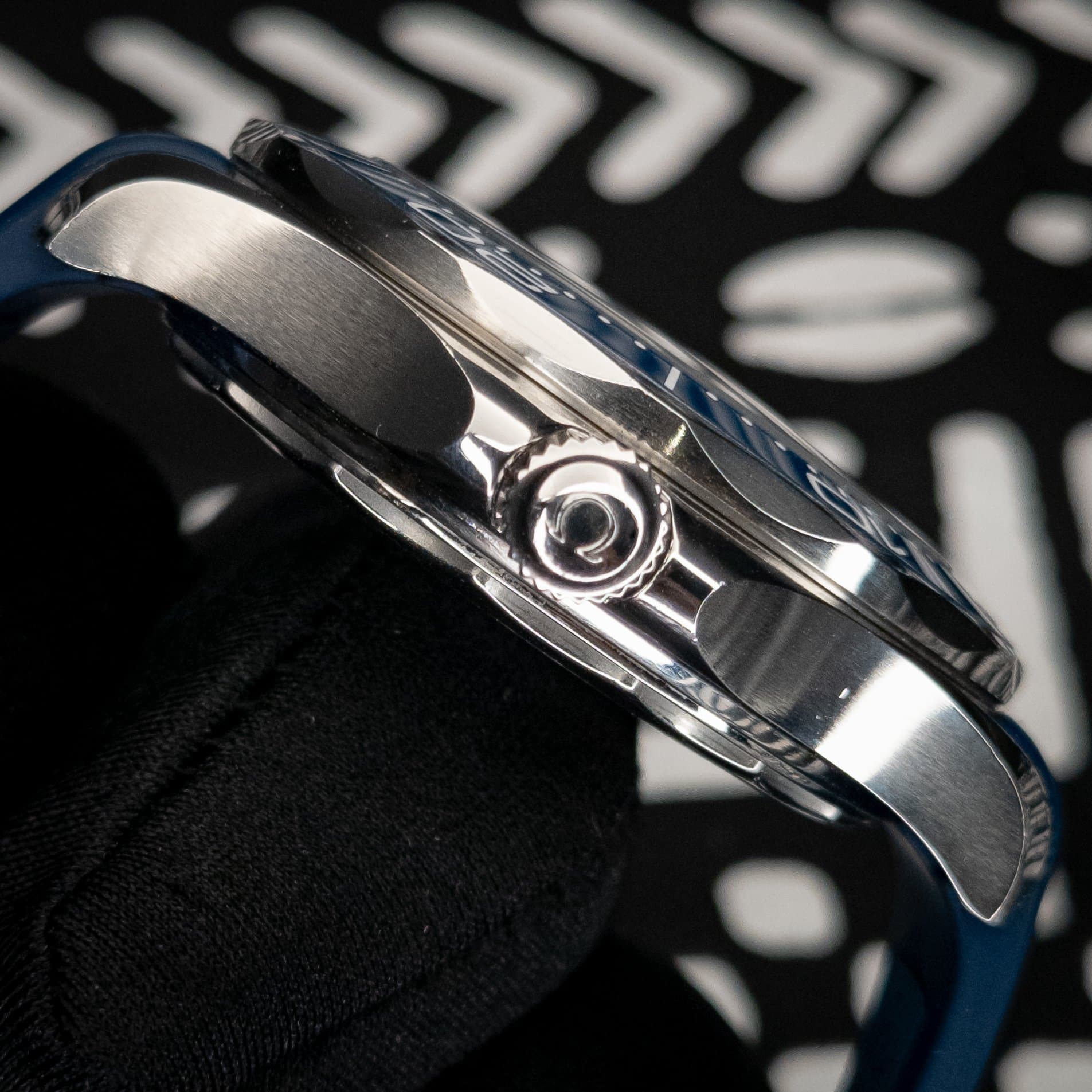 Omega SMP Blue Wave Rub 2021 WM (Ref. 210.32.42.20.03.001) — photo 8