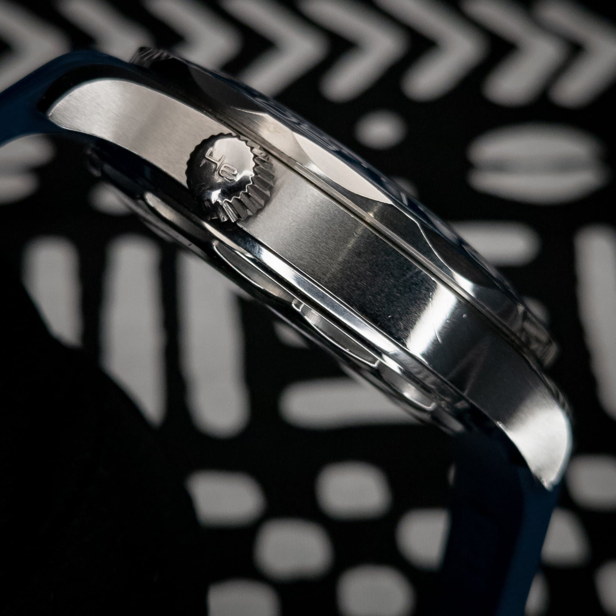 Omega SMP Blue Wave Rub 2021 WM (Ref. 210.32.42.20.03.001) — photo 9