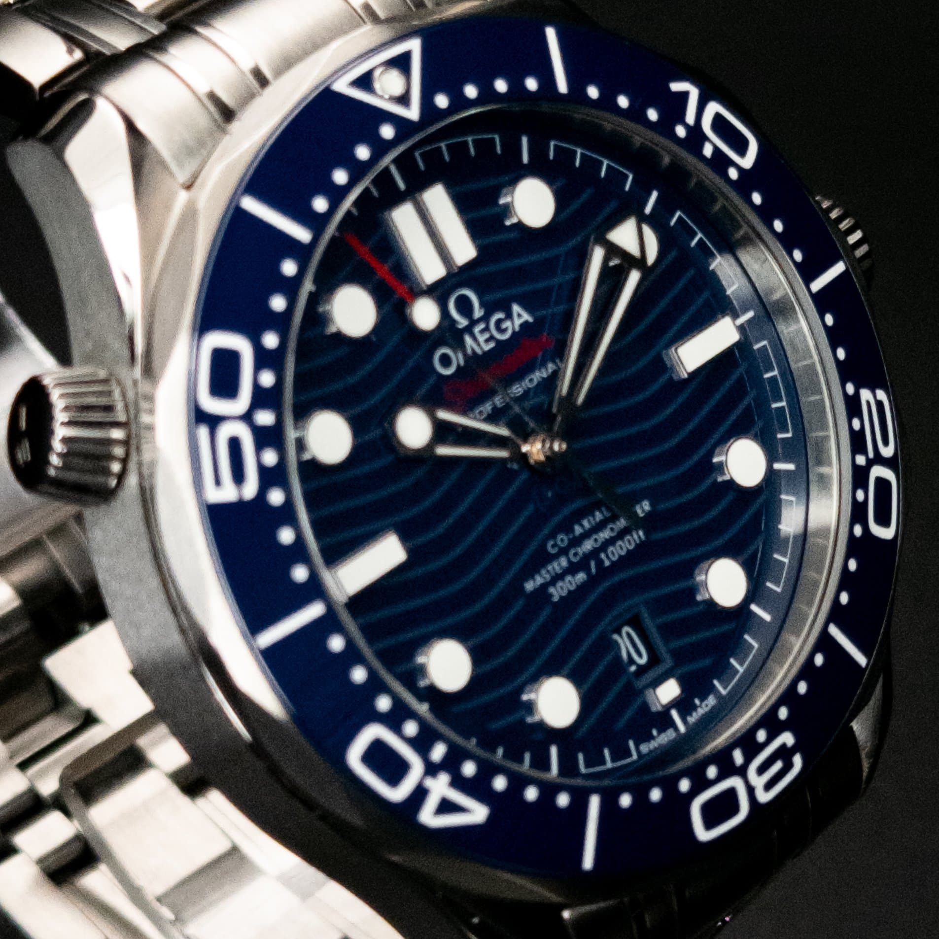 Omega SMP Blue Wave 2025 (Ref. 210.30.42.20.03.001) — photo 4