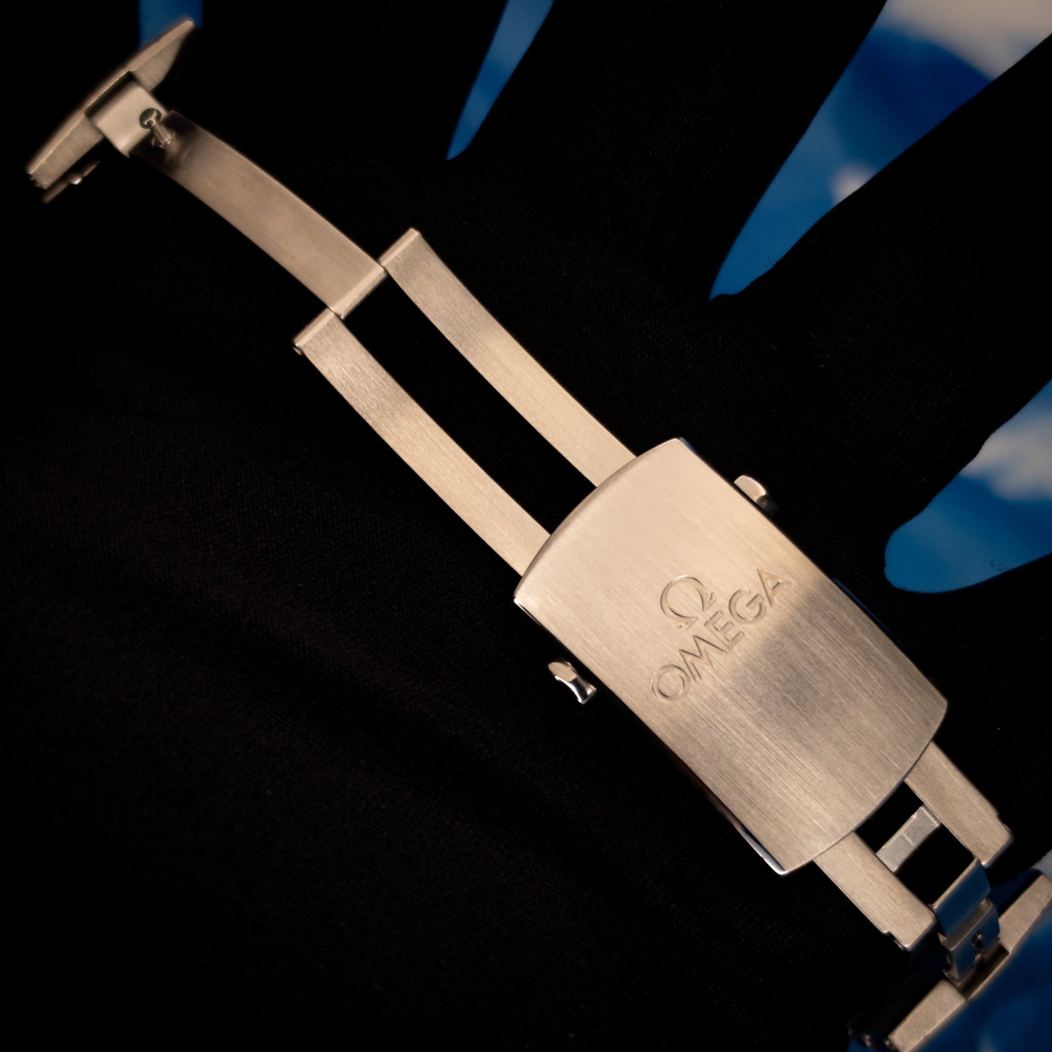 Omega Seamaster Diver 300M Blue No Wave (Ref. 212.30.41.20.03.001) — photo 10