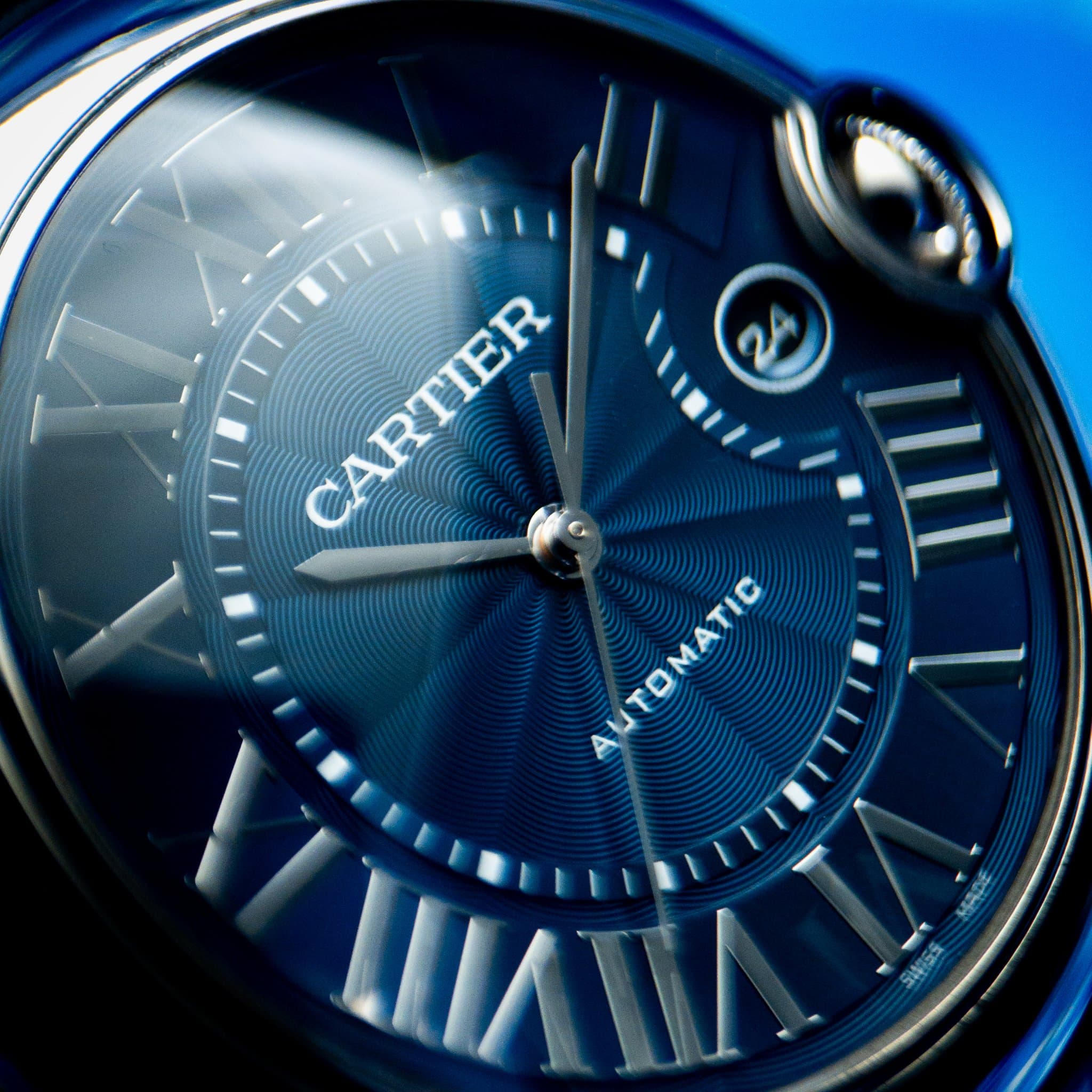 Cartier Cartier Ballon Bleu 42mm Blue textured/guilloché dial (Ref. WSBB0027) — photo 3