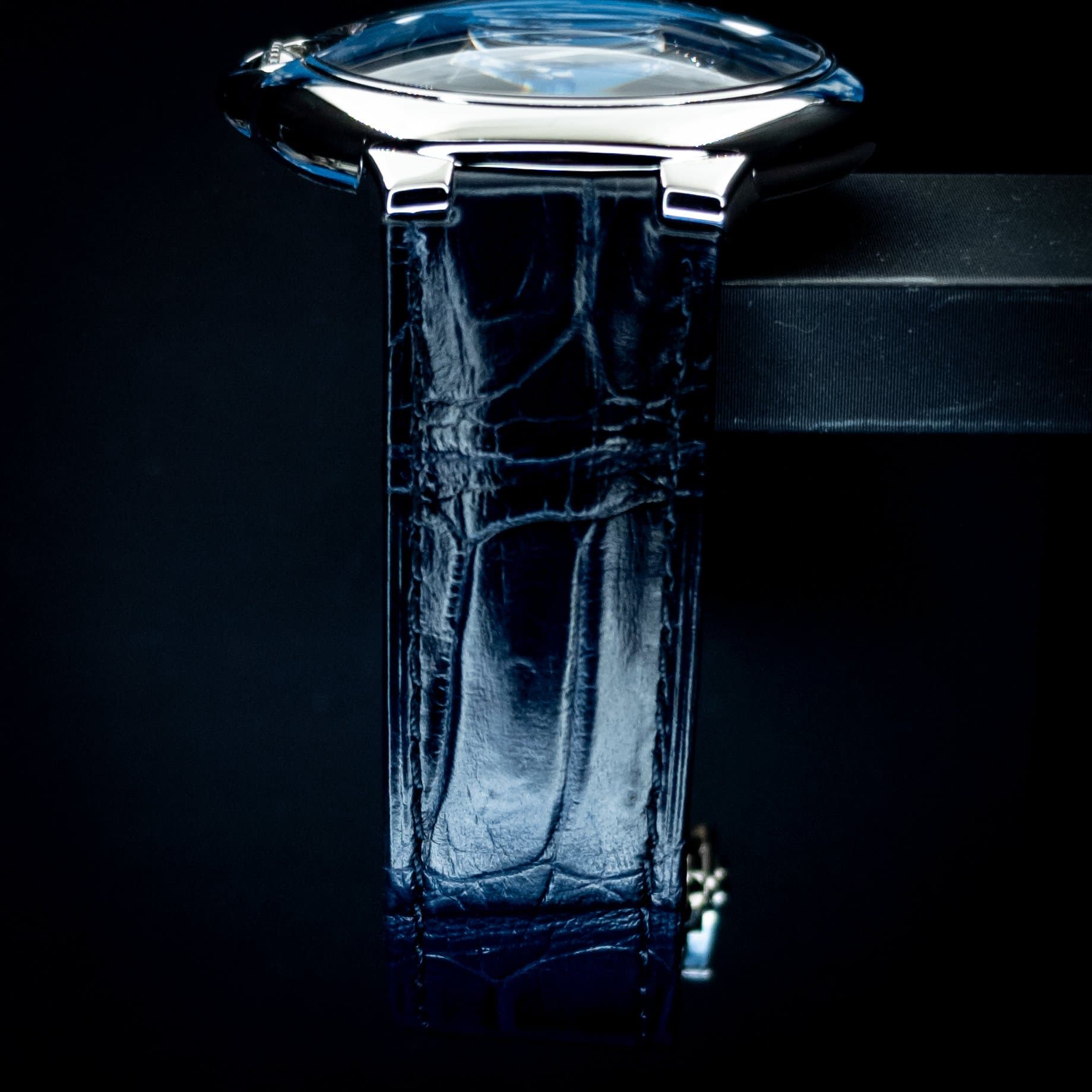 Cartier Cartier Ballon Bleu 42mm Blue textured/guilloché dial (Ref. WSBB0027) — photo 11