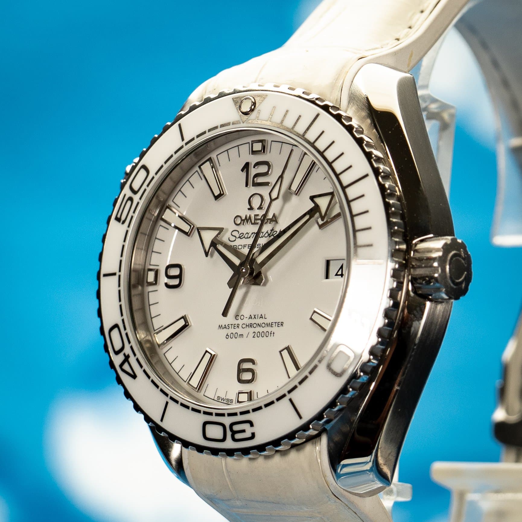 Omega Seamaster Planet Ocean (Ref. 215.33.40.20.04.001) — photo 6