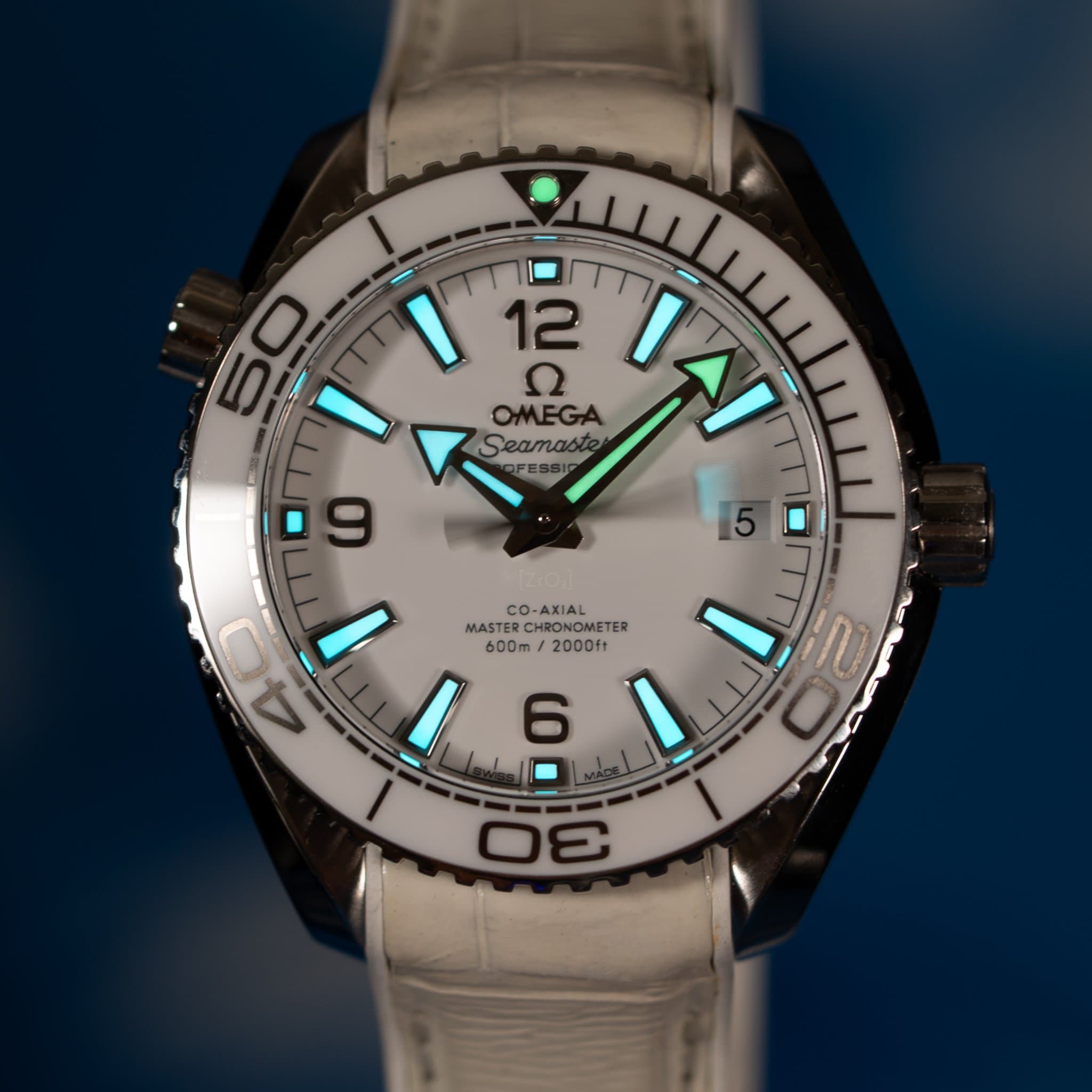 Omega Seamaster Planet Ocean (Ref. 215.33.40.20.04.001) — photo 4