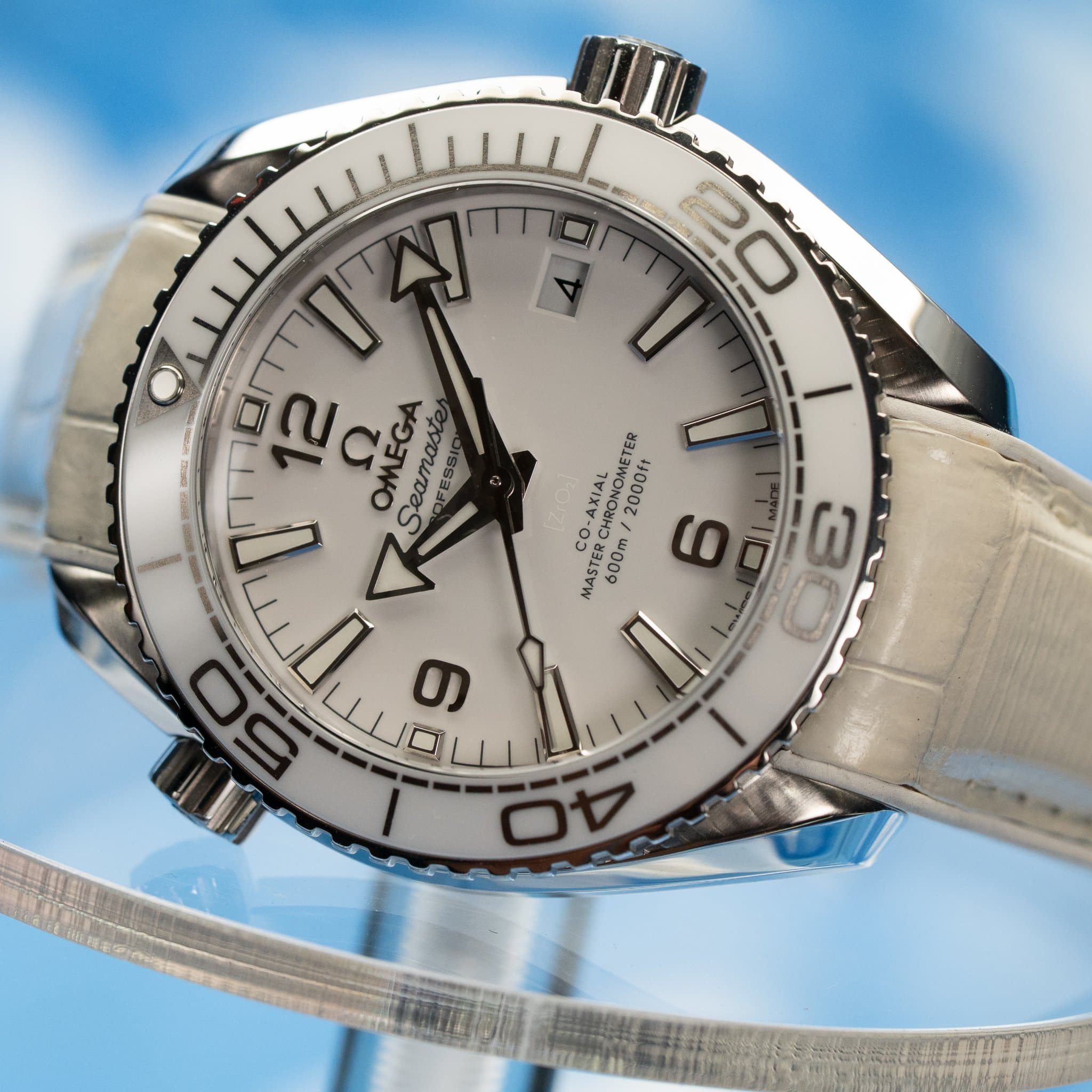 Omega Seamaster Planet Ocean (Ref. 215.33.40.20.04.001) — photo 3