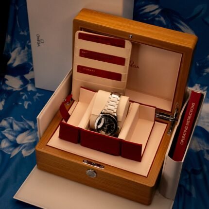 Omega Seamaster 300 Master Co-Axial Stainless Steel / Black / Bracelet — photo 2