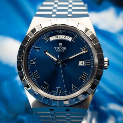 Tudor Royal Blue — photo 1