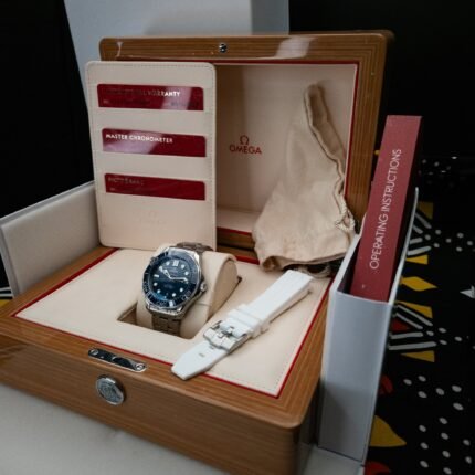 Omega SMP Blue Wave Steel 2025 — photo 2