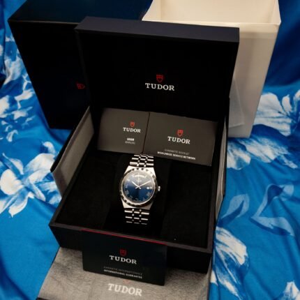 Tudor Royal Blue — photo 2